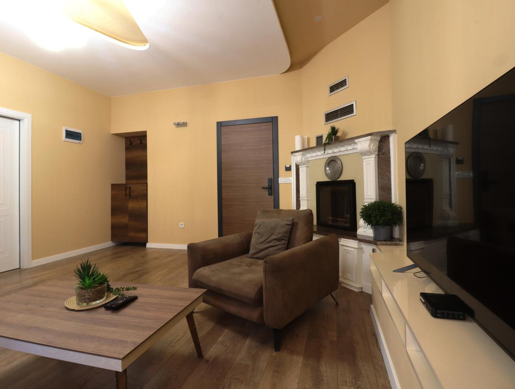 Midtown Prishtina Stays - Central Location Pristina Kültér fotó