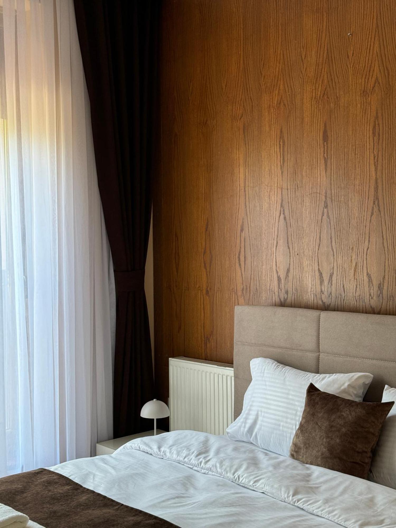 Midtown Prishtina Stays - Central Location Pristina Kültér fotó
