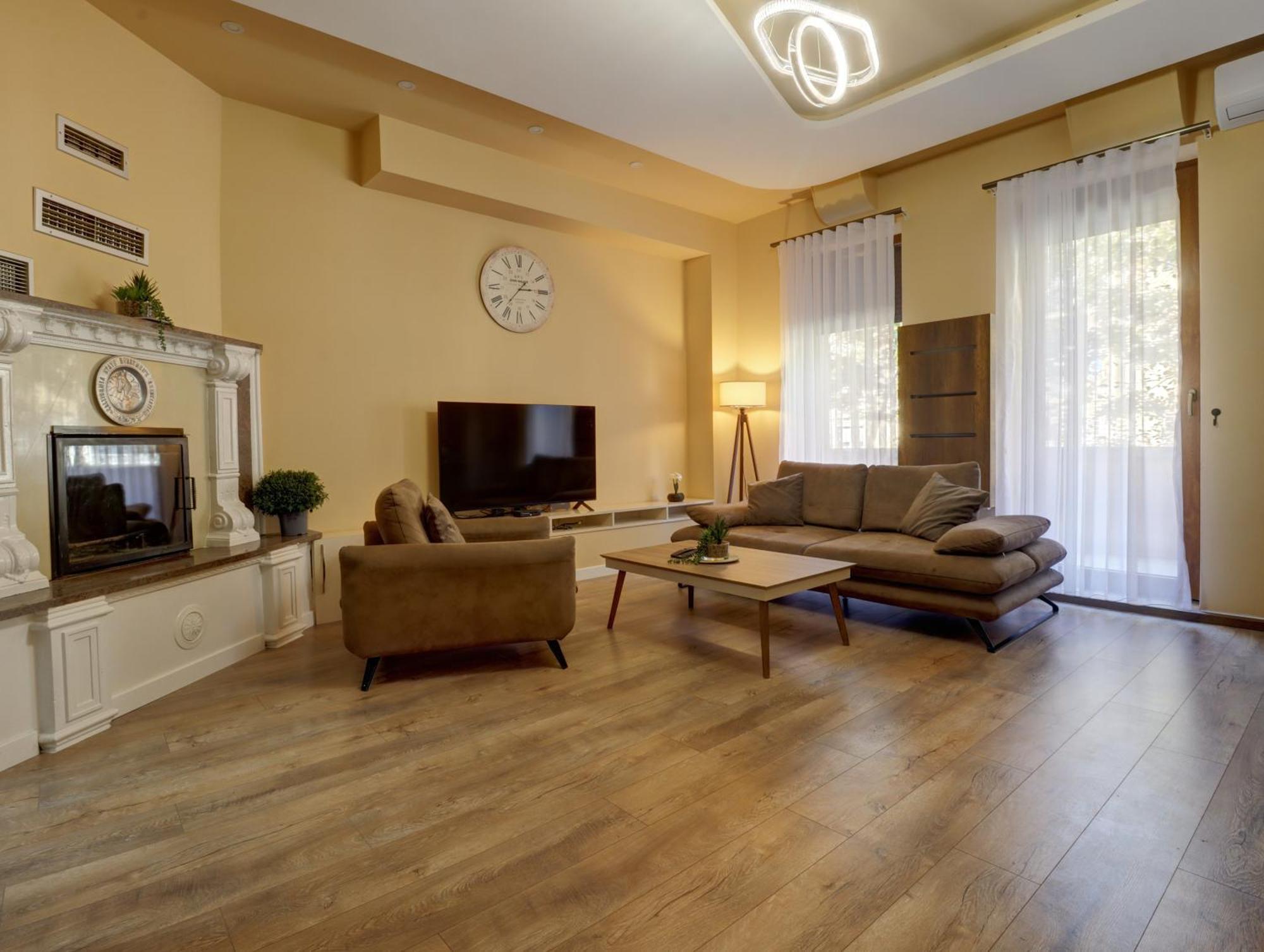 Midtown Prishtina Stays - Central Location Pristina Kültér fotó