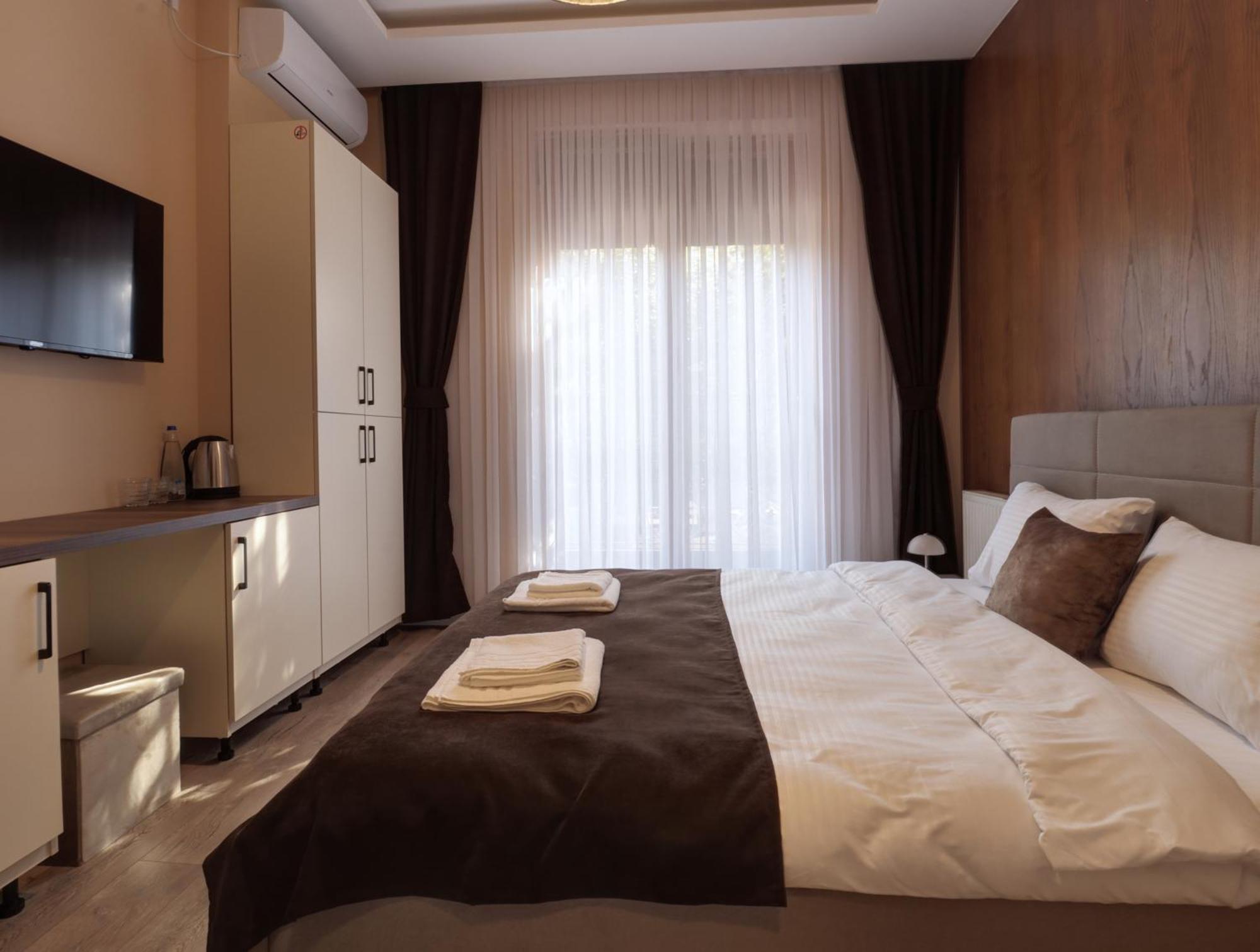 Midtown Prishtina Stays - Central Location Pristina Kültér fotó